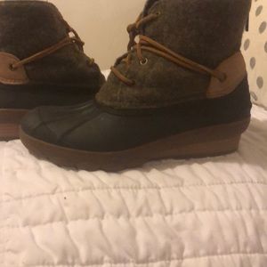 Sperry winter ankle boots